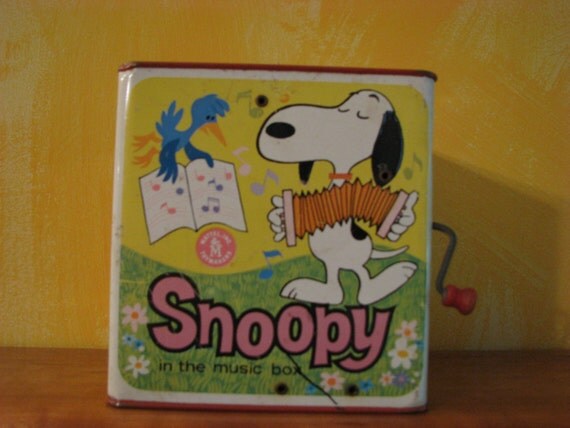 mattel snoopy in the music box