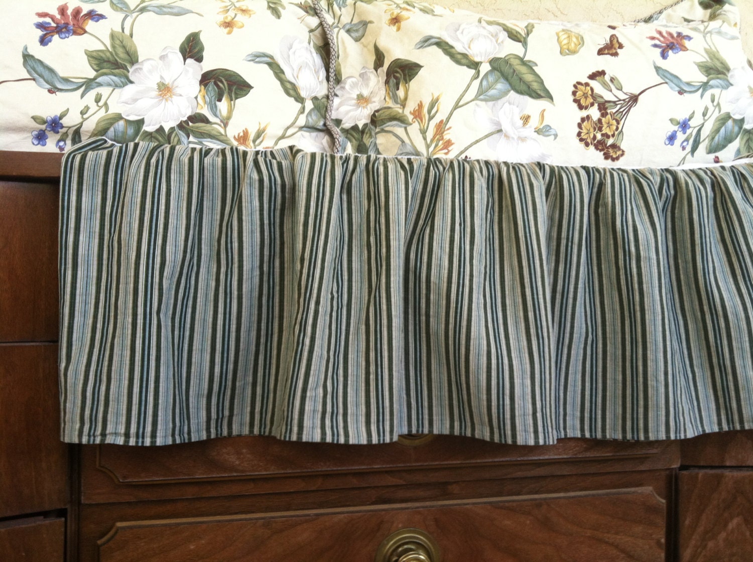 WILLIAMSBURG King Size Bed Dust Ruffle/King Waverly