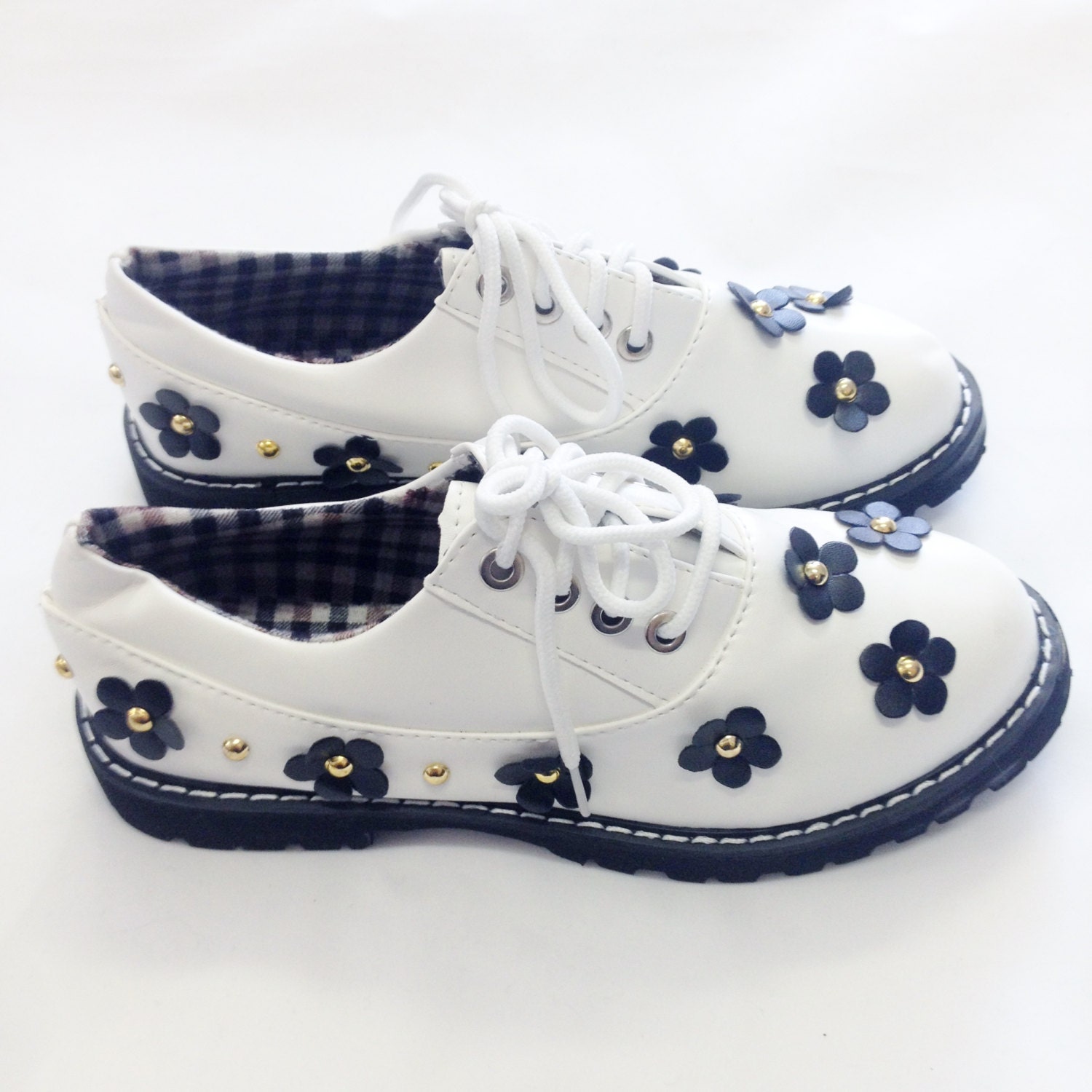 pump shoes from the 90s