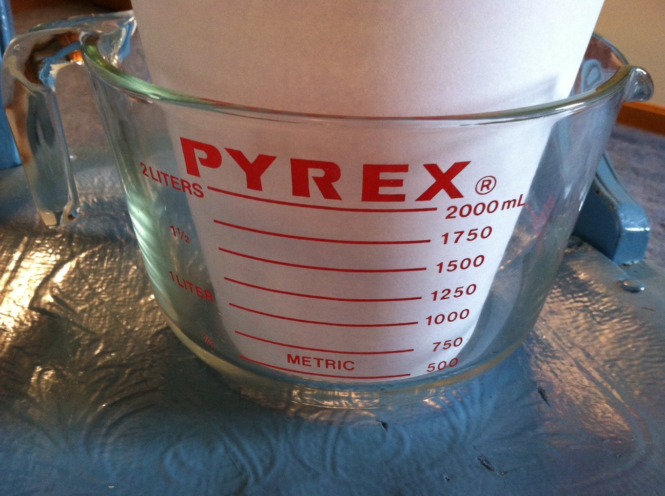giant pyrex measuring cup
