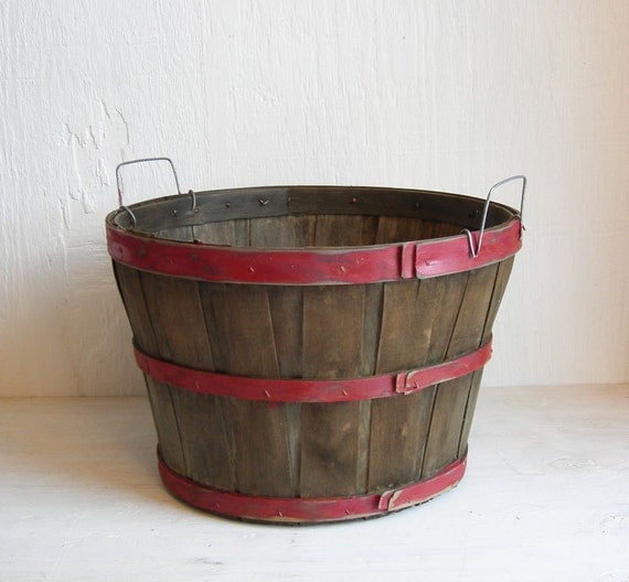 HALF BUSHEL ORCHARD Basket Red Weathered Wood Produce Basket