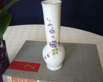Vintage 1985, Lefton, Violettes and Gold Trim Bud Vase, Japan