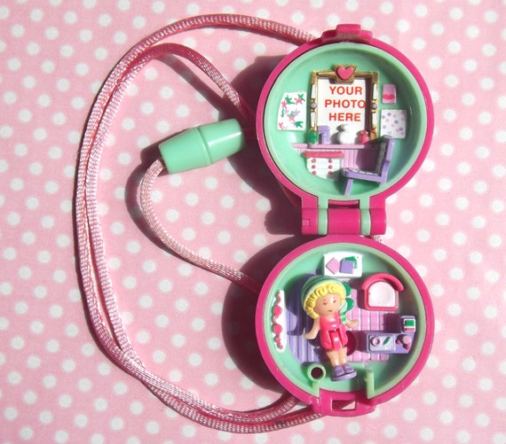 polly pocket locket