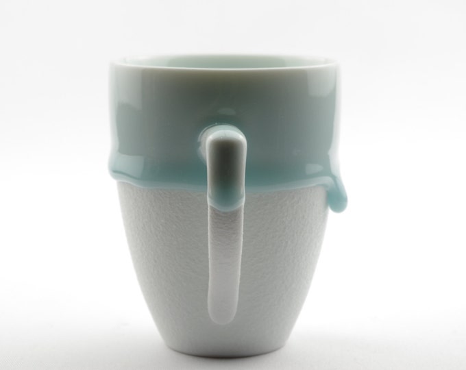 Styling of Flowing Glaze Teardrops White Beige 2 Colors Porcelain Mug with Handle