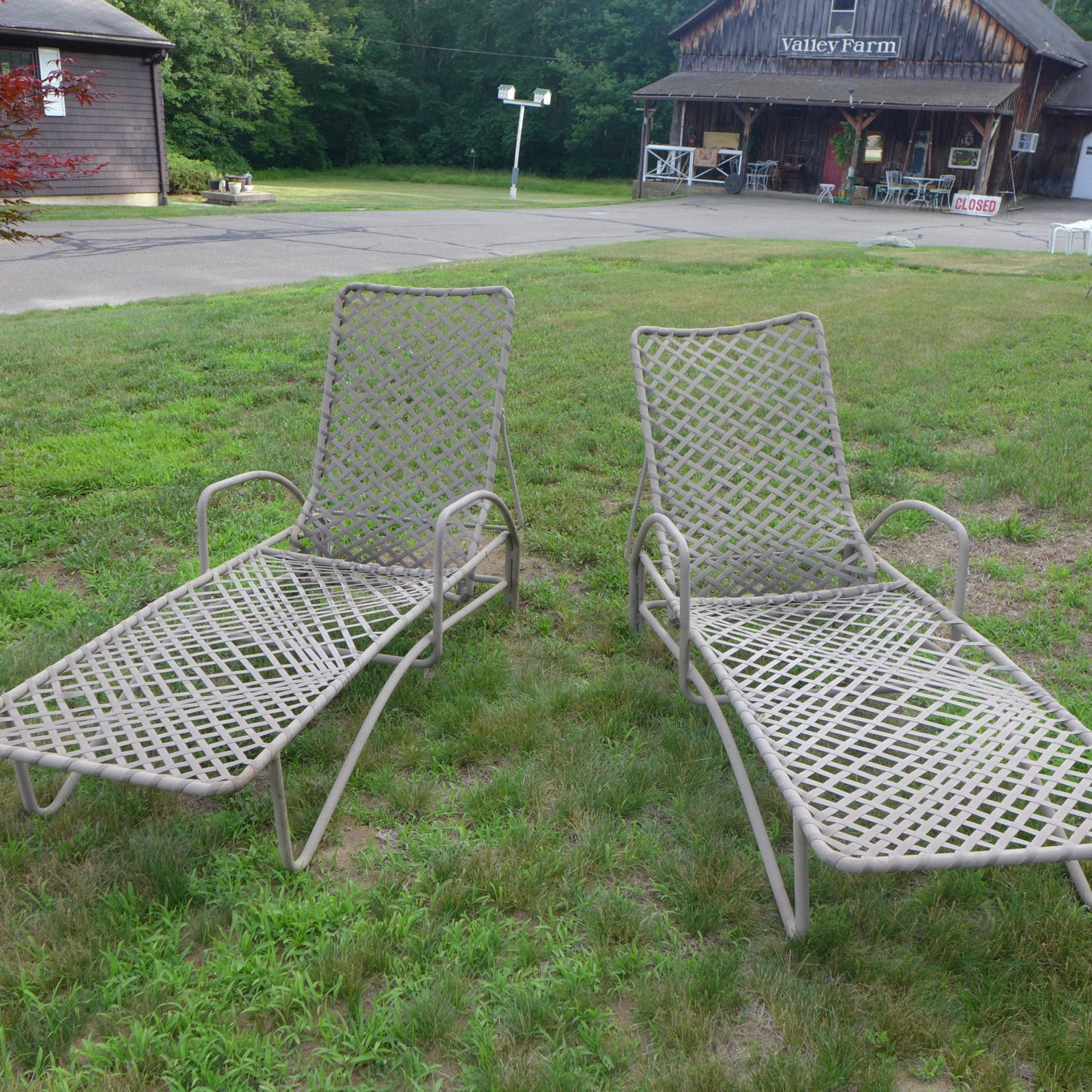 A pair of Vintage Brown Jordan Chaise Lounge Haute Juice