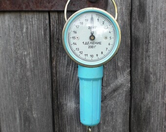 Old weight scale soviet USSR industrial scale manual mechanical tool spring balance hand scales with hook household kitchen blue decor