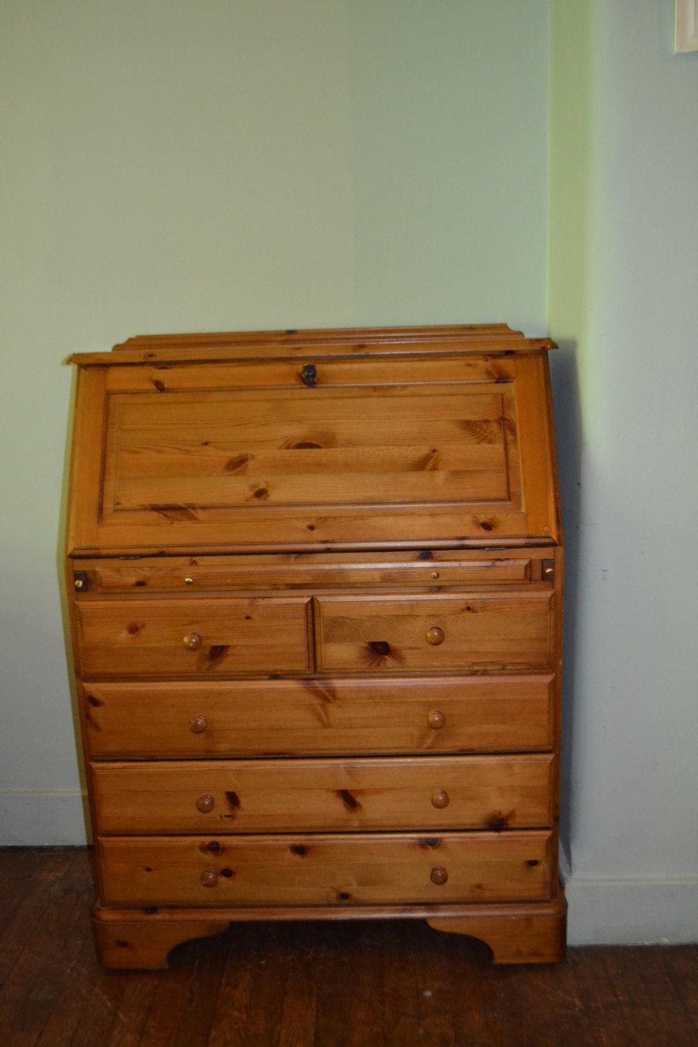 Pine Farmhouse Ducal Bureau Writing Desk We Can Deliver Haute Juice