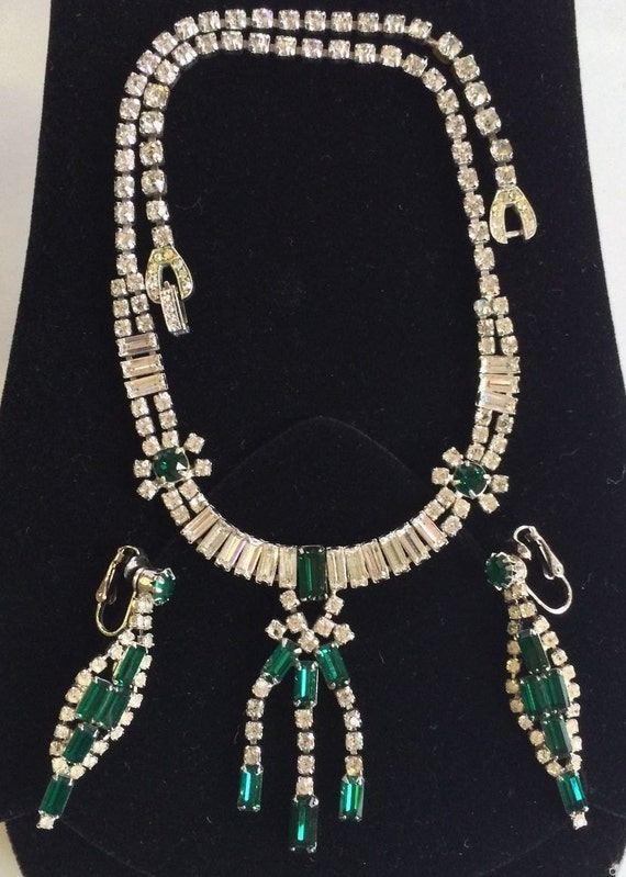 Sparkling Vintage Kramer N.Y Necklace & Earring Set Emerald