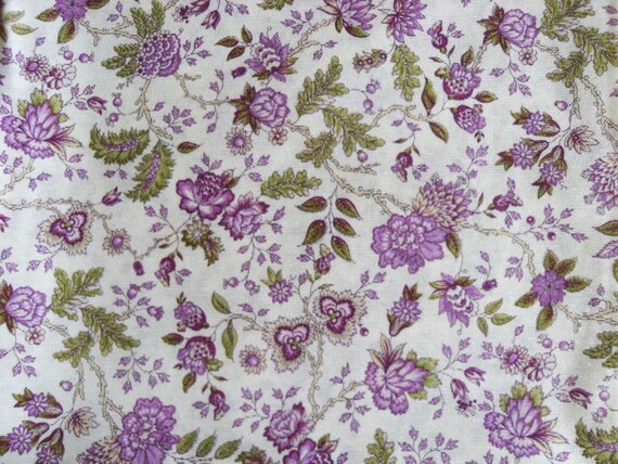 Eco Standard Quality Lilac Flower Floral Print Fabric 50x69cm