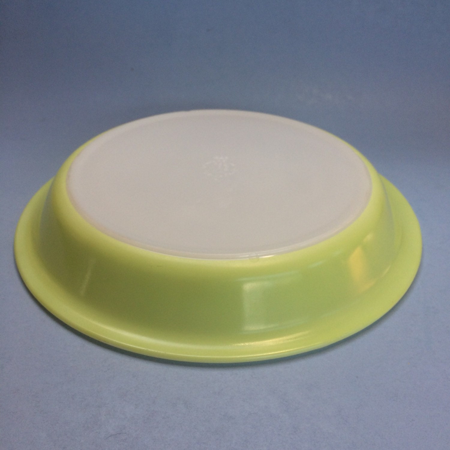 Key Lime Green 9 1/2″ Pyrex Glass Pie Plate Mint Haute Juice