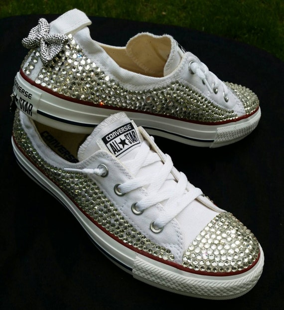 black converse with pearls