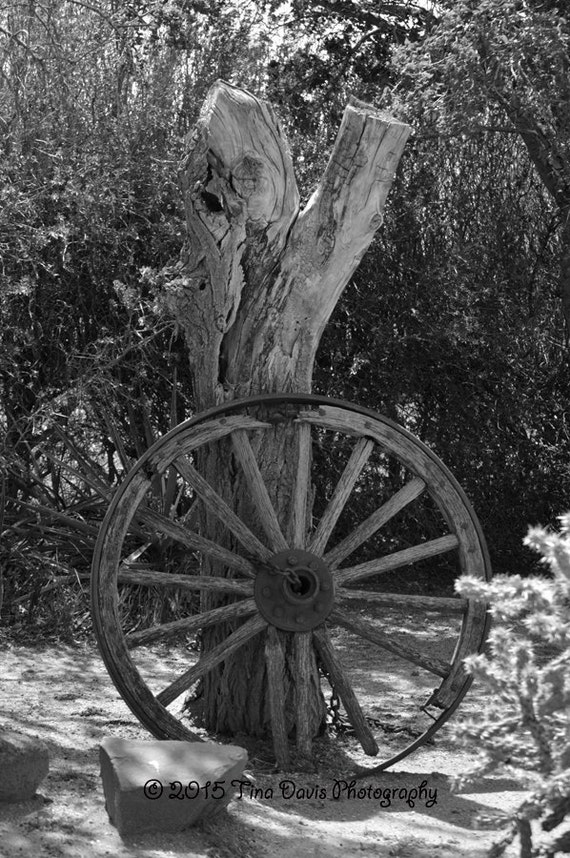 Wagon wheel Print by TinaDavisPhotography on Etsy