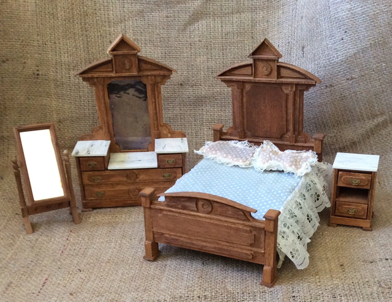 Imposing Victorian Dollhouse Bedroom Suite