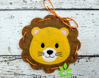 felt lion pattern