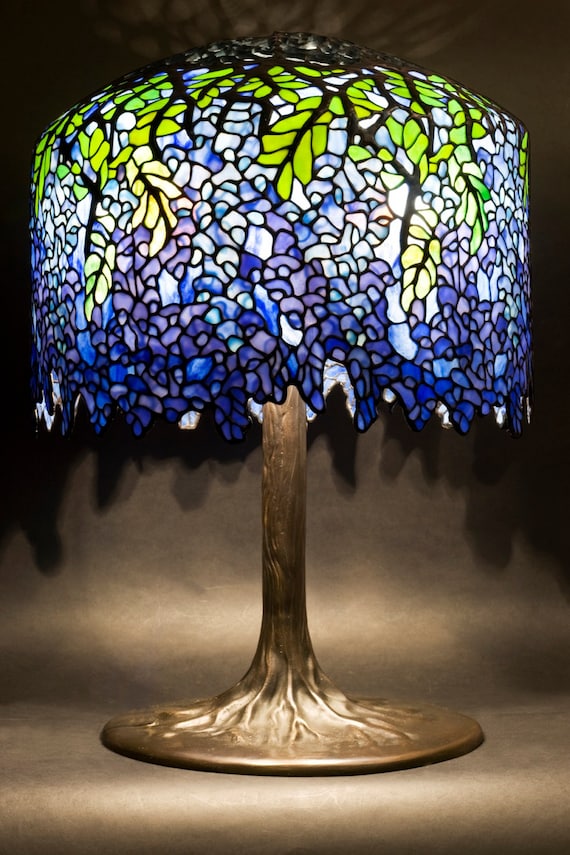 Tiffany Wisteria lamp