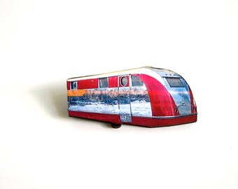 airstream trailer brooch pin . vintage airstream camper brooch . travel trailer tie tack . mobile home pin . happy camper brooch