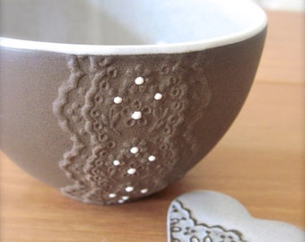 Chocolate Brown Ceramic Lace Bowl with Heart Lace Cutlery Rest Set, Matcha Tea Bowl, Cereal Bowl-Hideminy Lace Series