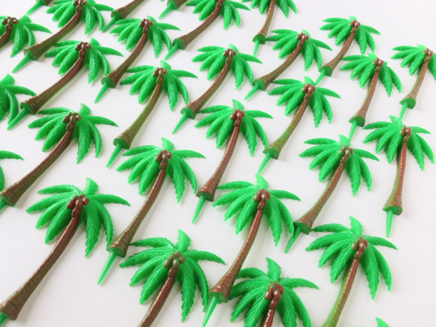 Palm Tree Picks Extra Large Plastic Cake by BornAtTheWrongTime