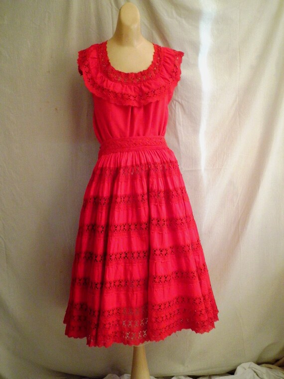 1950's Peasant Dress Vintage Circle Skirt Dress Red