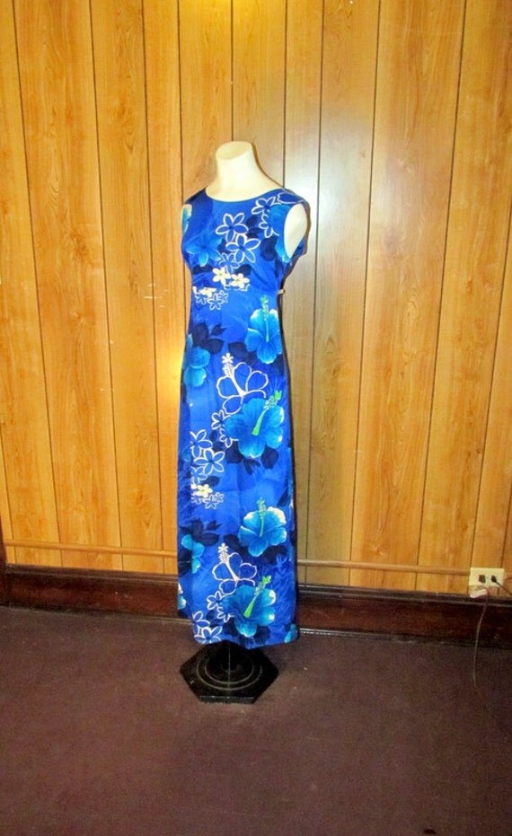 On Sale-Beautiful Blue HAWAIIAN MAXI Dress by BeauMondeVintage