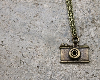 Vintage Camera Necklace // Photography Necklace // Antique Brass Necklace // Charm Necklace