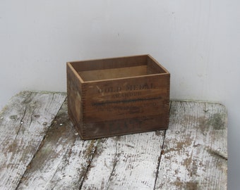 Small Antique Wooden Box Walter Baker and Co Paris Exposition 1900