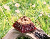 Mini Garnet and Orgone Pyramid - Feng Shui Decor and Spiritual Gift - Balance and Meditation - Root Chakra Healing