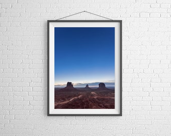 Fine Art Photography Print - Landscape, Nature - Monument Valley at Sunset - Utah, USA