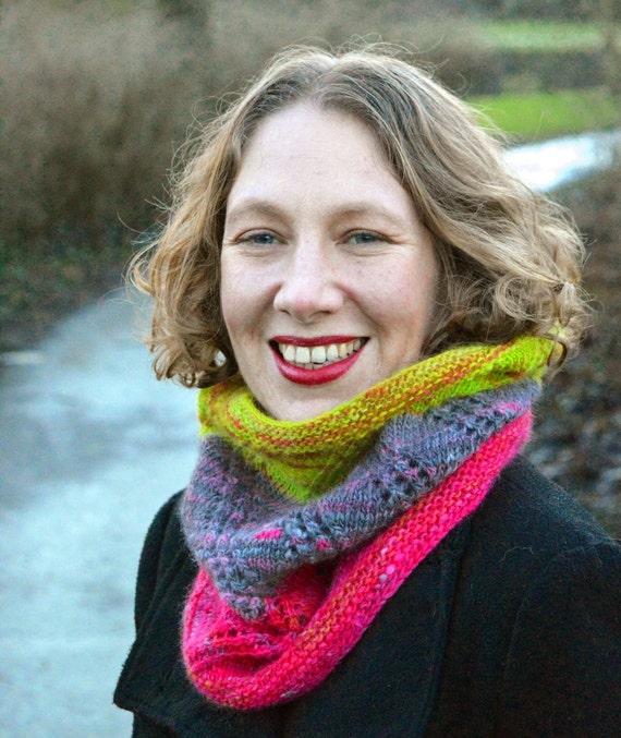 KNITTING PATTERN - Flits! Cowl with Zig Zag Lace - instant pdf download from ...