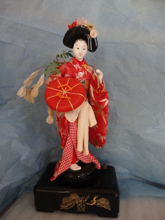 Items similar to Vintage Japanese Geisha Girl Woman In Cloth Kimono