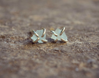 Aquamarine Earrings Raw Aquamarine Crystal Stud Earrings Sterling Silver Prong Claw Pale Blue Stone Earrings Chakra Gemstone