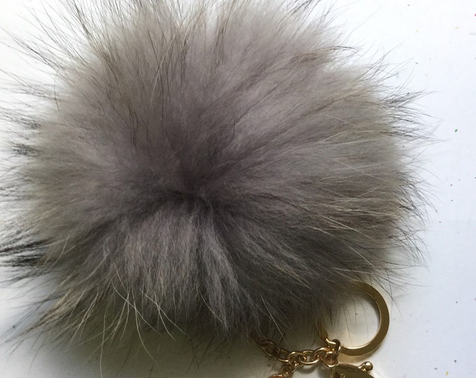 Fur Pom Pom keychain luxury bag charm pendant clover flower keychain keyring in light gray with natural tips