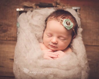 Oatmeal Rustic Wool Fluff - newborn photography prop - neutral wool batting - basket stuffer - layer