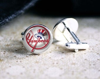 Yankees baseball team cufflinks. Gift idea for men, Fathers day, Christmas, prom, wedding cuff links.