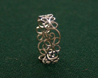 Filigree ring like a summer breeze - artfully and lovely worked in silver