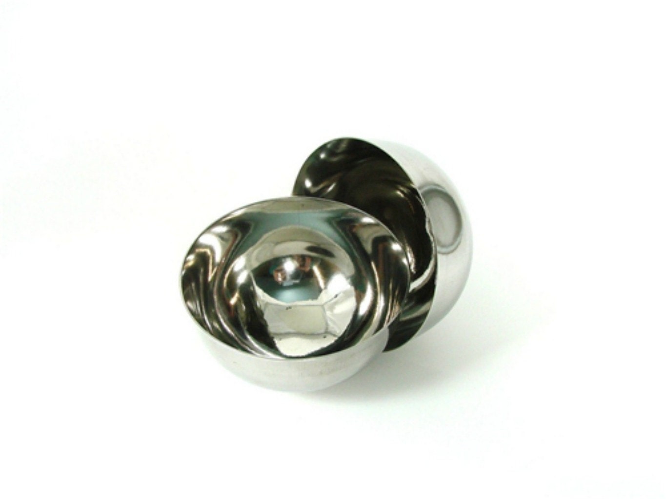 Large Stainless Steel Round Mold Bath Bomb by AphroditesBotanicals
