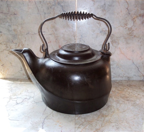 Items similar to Antique Vintage Cast Iron Tea Kettle Pot Wagner Sidney