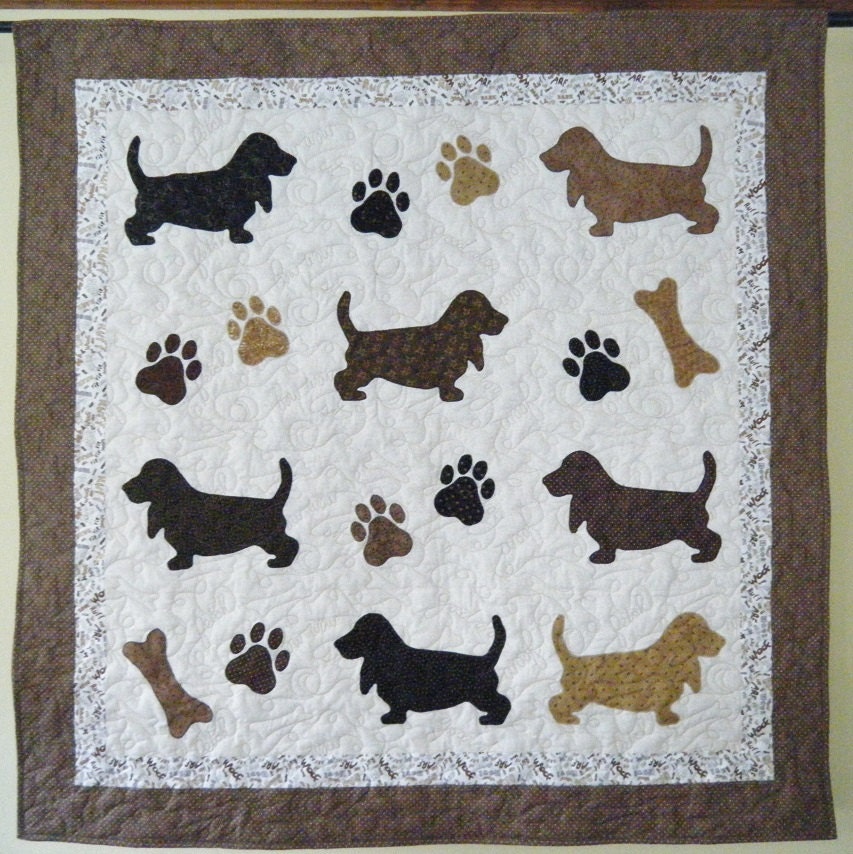 Basset Hound quilt throw 51 x 52 inches