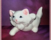 Playful White Persian Kitten Cat Figurine - Vintage Ceramics Porcelain Playful White Persian Kitten Cat Figurine - Vintage Ceramics Porcelain