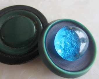 Vintage Buttons - 2 extra large novelty celluloid 1940's design, old and sweet, blue and green, 1 with glass center( apr 352)