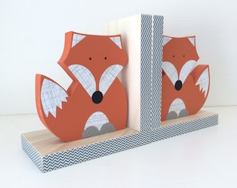 Fox Bookends, Orange and Gray, Woodland Nursery, Woodland Kids Decor, Wood Bookends, Children's Bookends, Fox Nursery, Forest Themed Nursery