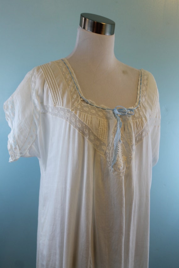 Antique Victorian Vintage White Cotton Nightgown by wyomingvintage