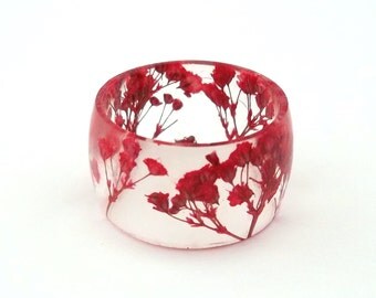 Red Eco Resin Ring. Wide Band Ring Women and Men. Botanical Resin Jewelry. Handmade Jewelry Eco Friendly Eco Flowers Resin Flower