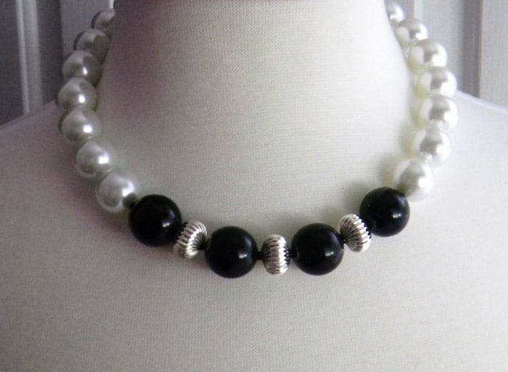 Chunky Black and White Necklace Pearl Necklace Black Necklace