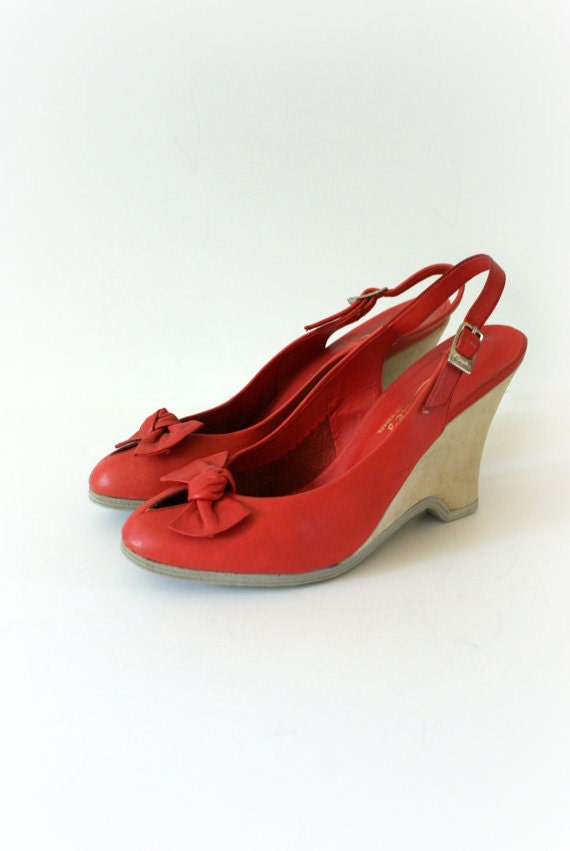 Vintage 1980s Sandals 80s Candies Red Leather Wedge Sandals