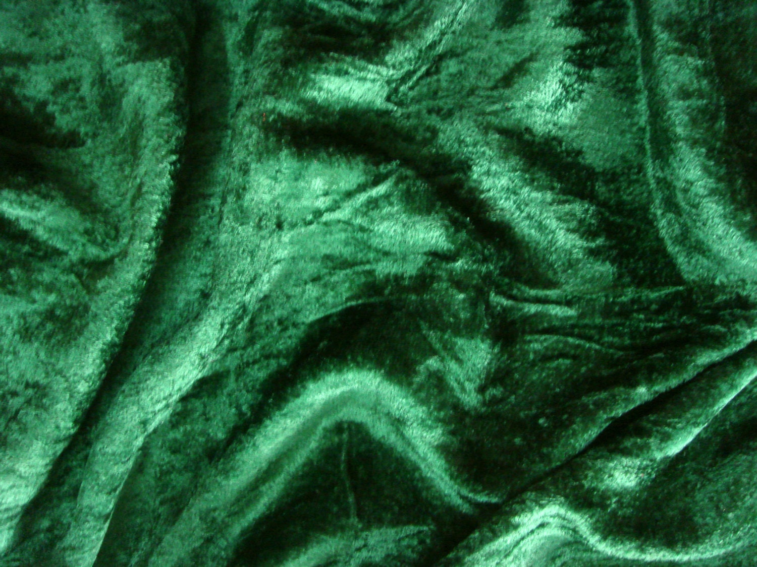 velvet fabric in dark green 1 yard vlt005