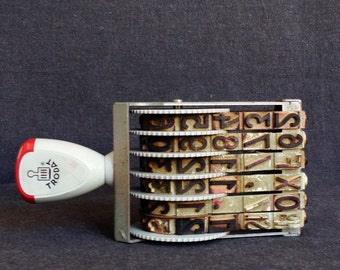 The big fat numbering stamp. XXL craft vintage tool.