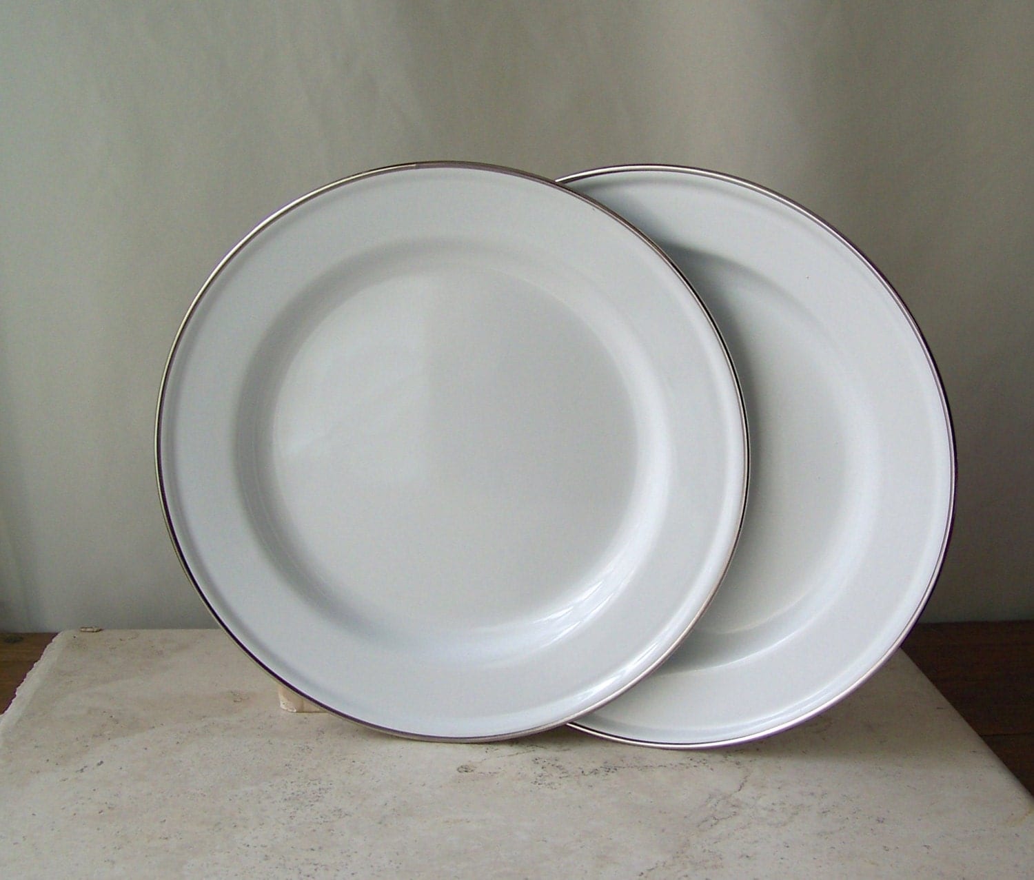 Vintage Enamelware White Plates Enamelware Chrome by CynthiasAttic