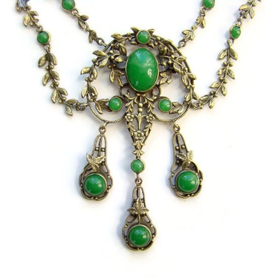 Vintage Ornate Art Deco Festoon Necklace Green Stone Bohemian