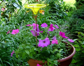 Container GARDENING, Butterfly Feeder, stained glass, Yellow, copper, garden stake, Garden Art